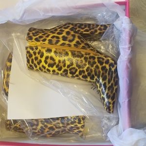 Shoe Dazzle Leopard Print Ankle Boots Size 7.5 NEW